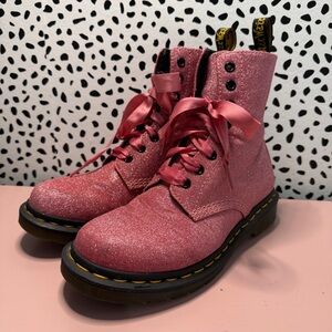 Dr. Martens Kawaii Pink Glitter 1460 Pascal Boots. Size US 7. EUC.
